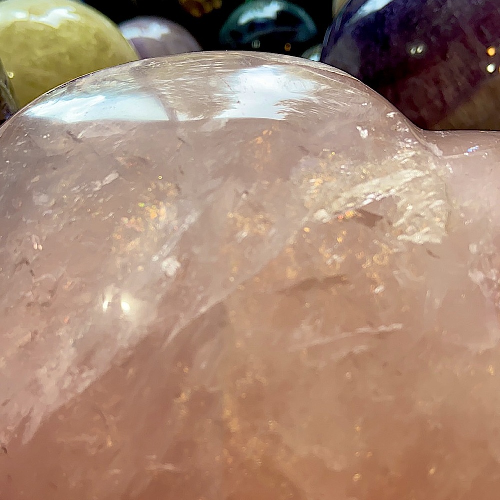 Huge Rose Quartz Crystal Heart Carving With Flash And Rainbows! - Picture 8 of 12